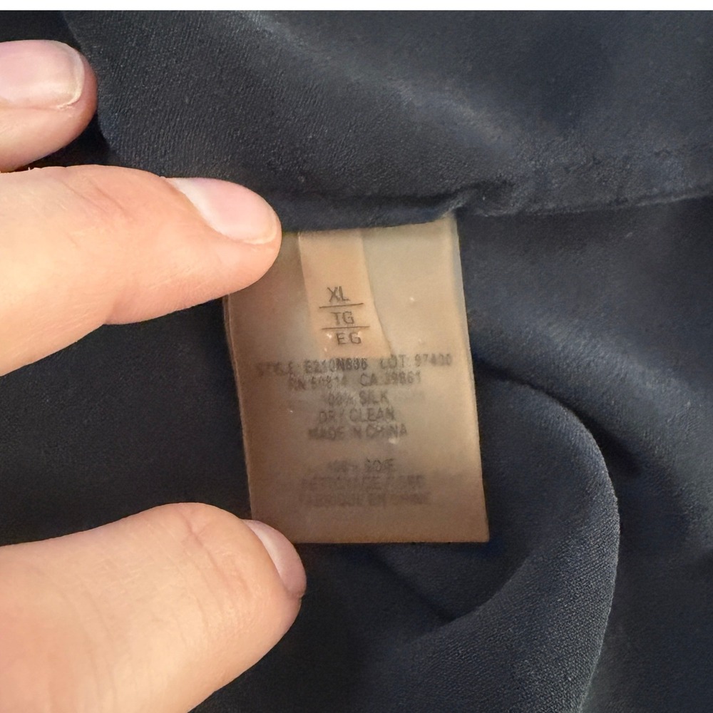 Tahari Silk High Low Button Down Blouse Black XL Excellent - Picture 3 of 7